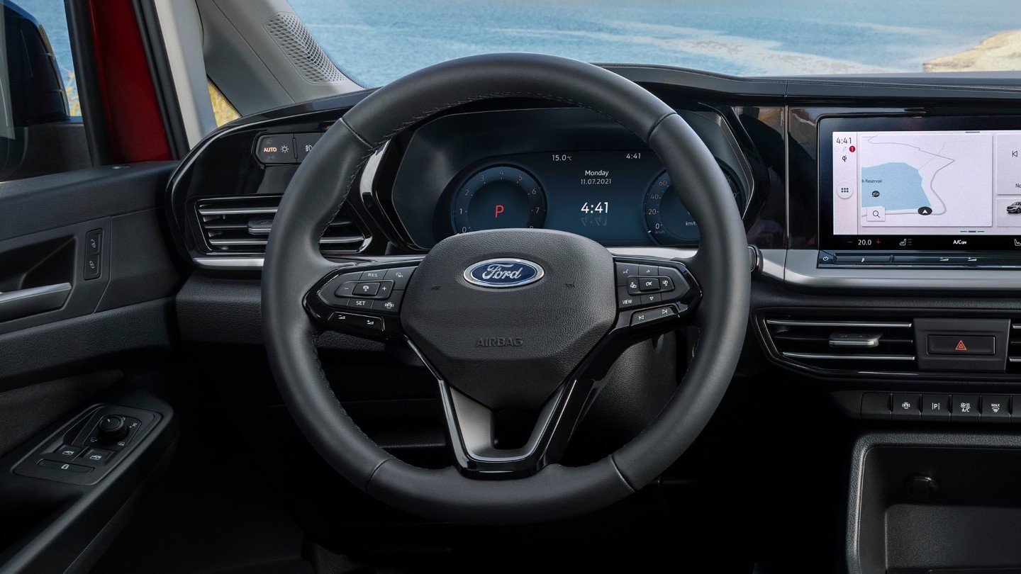 El teléfono móvil se convierte en la alarma del coche con esta nueva  función de la app de Ford